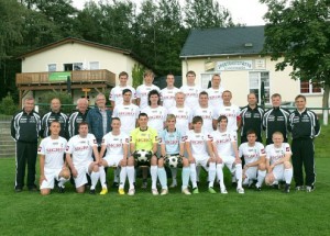 1-mannschaft-2010-495x355